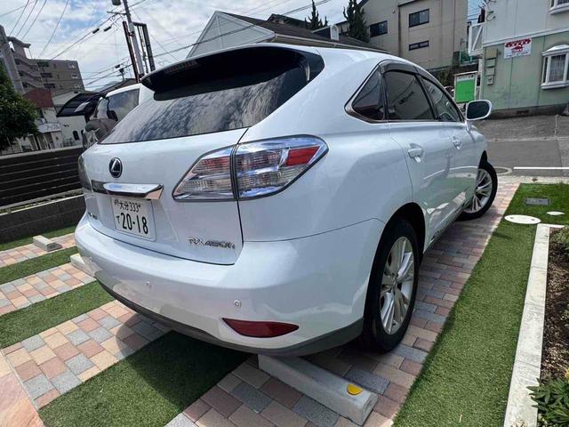 ＲＸ ＲＸ４５０ｈ　バージョンＬ　４ＷＤ　バックカメラ　クリアランスソナー　オートクルーズコントロール　パワーシート　ナビ　ＬＥＤヘッドランプ　電動リアゲート　アルミホイール　スマートキー　電動格納ミラー　１００Ｖ電源　ＣＶＴ（13枚目）
