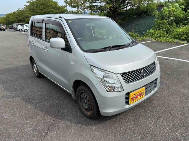 ワゴンＲ ＦＸ　キーレスエントリー　電動格納ミラー　ＭＴ　盗難防止システム　ＡＢＳ　ＣＤ　衝突安全ボディ　エアコン　パワーステアリング　パワーウィンドウ（3枚目）