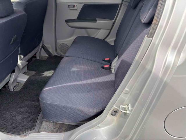 ワゴンＲ ＦＸ　キーレスエントリー　電動格納ミラー　ＭＴ　盗難防止システム　ＡＢＳ　ＣＤ　衝突安全ボディ　エアコン　パワーステアリング　パワーウィンドウ（16枚目）