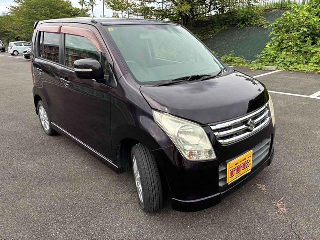 ワゴンＲ ＦＸリミテッドＩＩ　スマートキー　電動格納ミラー　ベンチシート　ＡＴ　盗難防止システム　ＣＤ　アルミホイール　衝突安全ボディ　エアコン　パワーステアリング　パワーウィンドウ（3枚目）