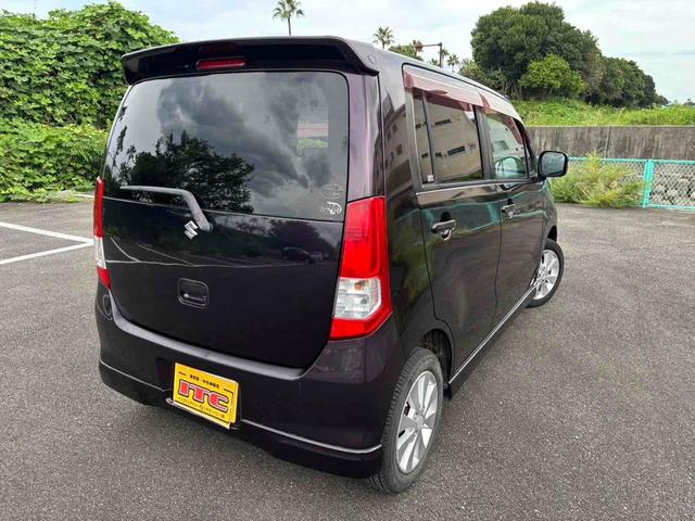 ワゴンＲ ＦＸリミテッドＩＩ　スマートキー　電動格納ミラー　ベンチシート　ＡＴ　盗難防止システム　ＣＤ　アルミホイール　衝突安全ボディ　エアコン　パワーステアリング　パワーウィンドウ（7枚目）