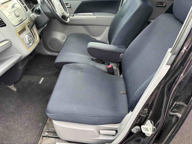 ワゴンＲ ＦＸリミテッドＩＩ　スマートキー　電動格納ミラー　ベンチシート　ＡＴ　盗難防止システム　ＣＤ　アルミホイール　衝突安全ボディ　エアコン　パワーステアリング　パワーウィンドウ（13枚目）
