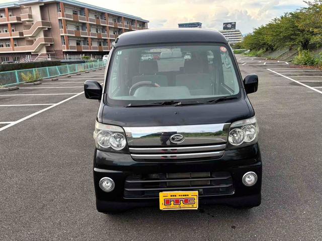 アトレーワゴン カスタムターボＲＳ　両側スライドドア　ＴＶ　ＨＩＤ　キーレスエントリー　電動格納ミラー　ベンチシート　ＡＴ　ＡＢＳ　ＣＤ　ＵＳＢ　ミュージックプレイヤー接続可　アルミホイール　衝突安全ボディ　エアコン　パワーステアリング（2枚目）