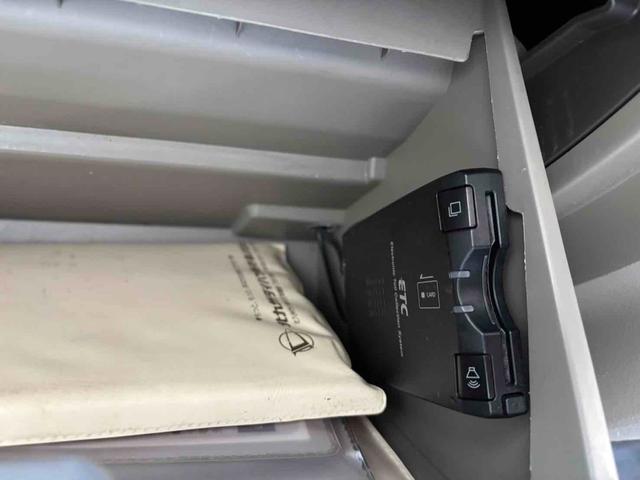 タント Ｘリミテッドスペシャル　ドライブレコーダー　ＥＴＣ　電動スライドドア　スマートキー　ベンチシート　ＣＶＴ　盗難防止システム　ＡＢＳ　ＣＤ　アルミホイール　衝突安全ボディ　エアコン　パワーステアリング　パワーウィンドウ（6枚目）