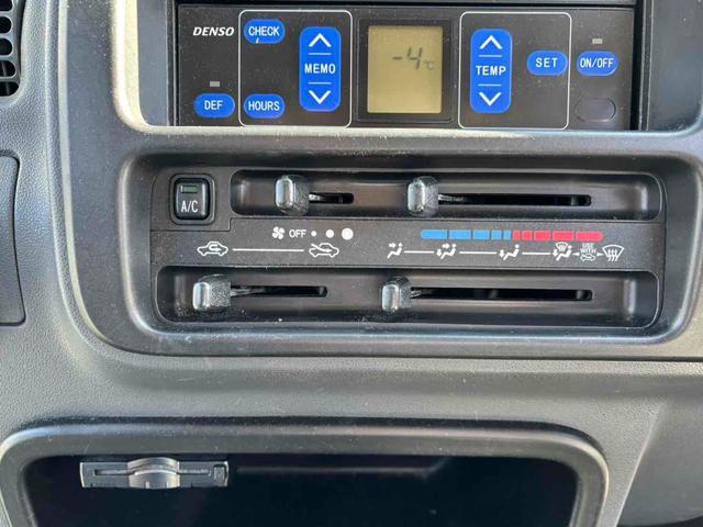 ハイゼットトラック 　冷蔵冷凍車　４ＷＤ　ＡＴ　ＥＴＣ　キーレスエントリー　エアコン　パワーウィンドウ（3枚目）