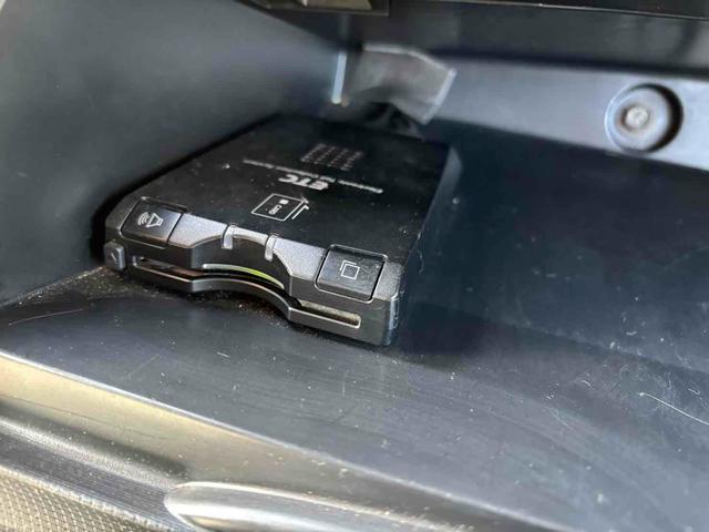 タント カスタムXリミテッド ETC 電動スライドドア TV HID スマートキー ベンチシート CVT 盗難防止システム ABS CD DVD再生 Bluetooth 衝突安全ボディ エアコン パワーステアリング(4枚目)