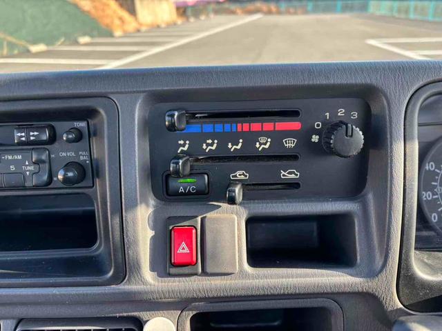 サンバートラック 4WD MT ETC エアコン 運転席エアバッグ カセット(13枚目)