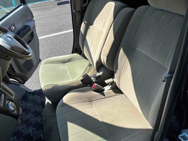 アトレーワゴン カスタムターボRSリミテッド 両側スライド・片側電動 TV HID キーレスエントリー ベンチシート AT 盗難防止システム ABS CD USB ミュージックプレイヤー接続可 Bluetooth アルミホイール 衝突安全ボディ(7枚目)