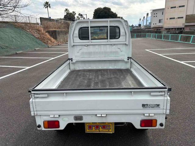 キャリイトラック ＫＣエアコン・パワステ　４ＷＤ　ＭＴ　ＴＶ　エアコン　パワーステアリング　ＣＤ　ＤＶＤ再生（6枚目）