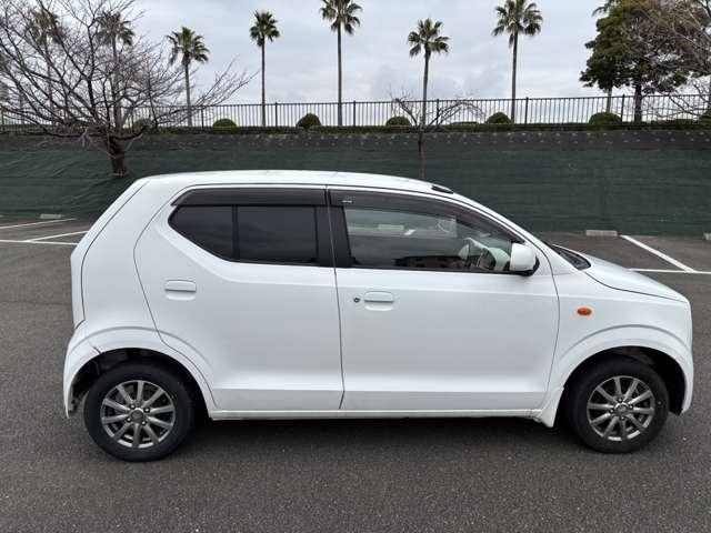 アルト Ｆ　レーダーブレーキサポート装着車　オートギヤシフト　キーレス　ＣＤデッキ（9枚目）