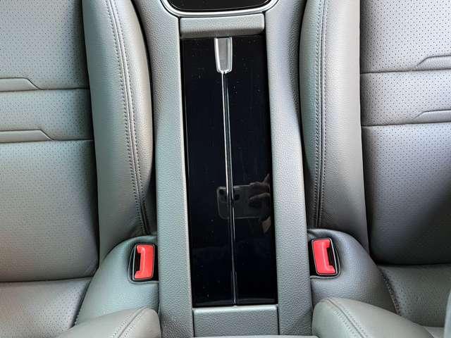 パナメーラ ４　Ｅ－ハイブリッド　２１アルミホイール　ワンオーナー　ドライブレコーダー　パワーシート　純正ナビ　バックカメラ　クリアランスソナー　レーンキープアシスト　クルーズコントロール　横滑り防止　アイドリングストップ　エアサス（27枚目）