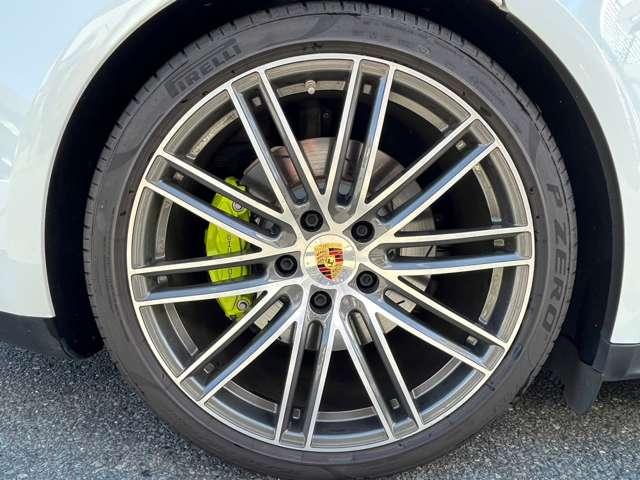 パナメーラ ４　Ｅ－ハイブリッド　２１アルミホイール　ワンオーナー　ドライブレコーダー　パワーシート　純正ナビ　バックカメラ　クリアランスソナー　レーンキープアシスト　クルーズコントロール　横滑り防止　アイドリングストップ　エアサス（31枚目）