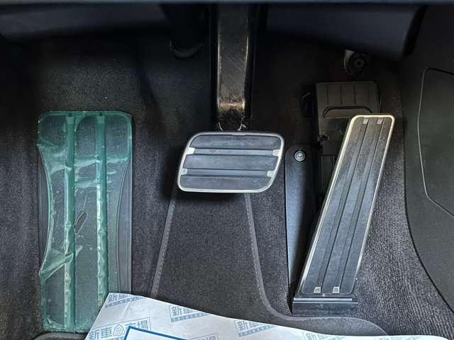 パナメーラ ４　Ｅ－ハイブリッド　２１アルミホイール　ワンオーナー　ドライブレコーダー　パワーシート　純正ナビ　バックカメラ　クリアランスソナー　レーンキープアシスト　クルーズコントロール　横滑り防止　アイドリングストップ　エアサス（38枚目）