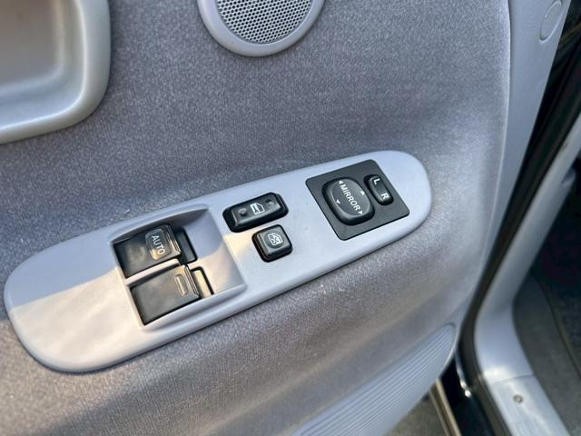 タンドラ アクセスキャブ　ＳＲ５　新品メッキバンパータイヤホイールライナー（19枚目）