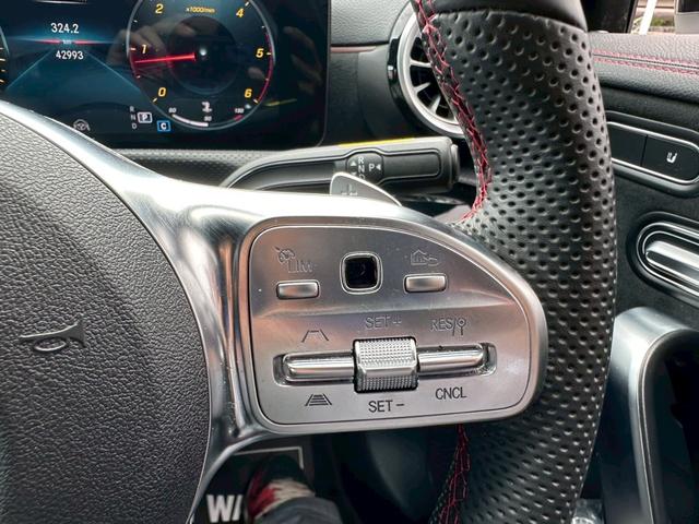 ＣＬＡクラス シューティングブレーク ＣＬＡ２００ｄ　シューティングブレーク　ＡＭＧラインＤターボパノラマルーフレザーシート純正ナビ　全方位カメラパナメリカーナグリル電動テールゲート電動フロントシートシートヒータドライブレコーダ（12枚目）