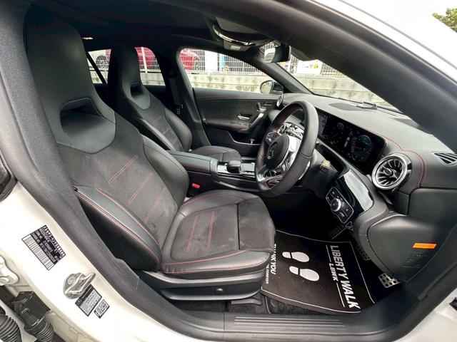 ＣＬＡクラス シューティングブレーク ＣＬＡ２００ｄ　シューティングブレーク　ＡＭＧラインＤターボパノラマルーフレザーシート純正ナビ　全方位カメラパナメリカーナグリル電動テールゲート電動フロントシートシートヒータドライブレコーダ（22枚目）