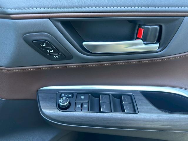 ハリアー Ｚ　レザーパッケージ　パノラマルーフＪＢＬワンオーナーパノラマミックビューモニターＥＴＣＴＶキット（18枚目）