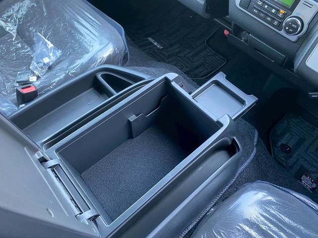 ハイエースワゴン GL パワスラデジタルインナーミラーパノラマミックビューモニター(17枚目)