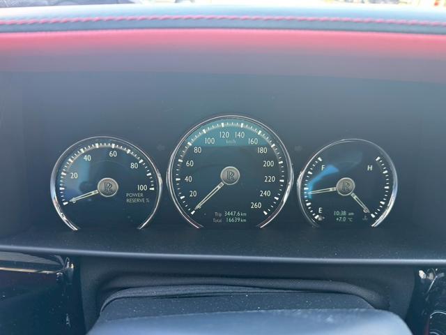 カリナン ベースグレード スターライトヘッドライナー22インチホイールステンレススチールPKGSOEエンブレム(6枚目)