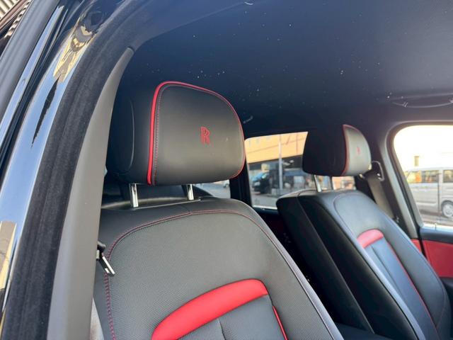 カリナン ベースグレード スターライトヘッドライナー22インチホイールステンレススチールPKGSOEエンブレム(25枚目)