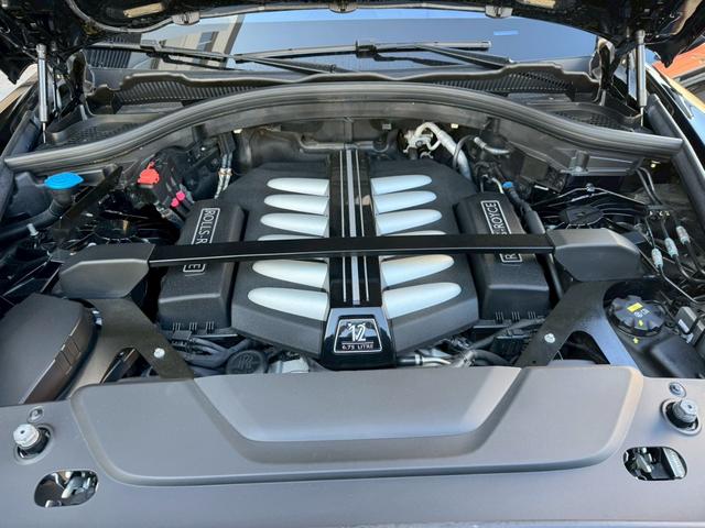 カリナン ベースグレード スターライトヘッドライナー22インチホイールステンレススチールPKGSOEエンブレム(42枚目)