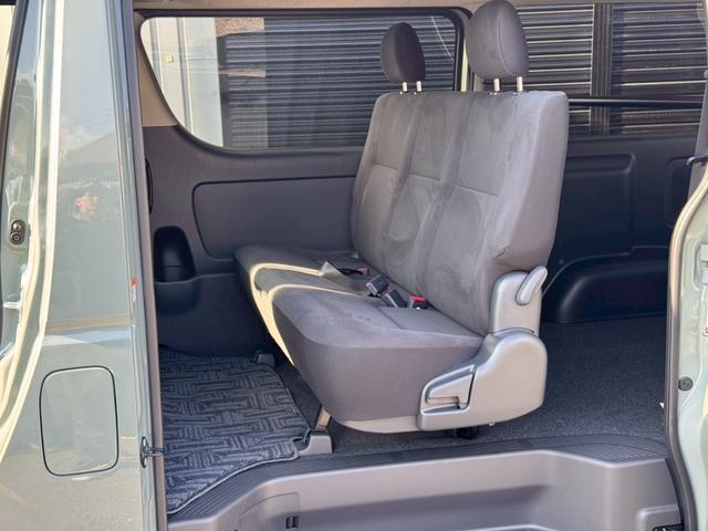 ハイエースバン ロングスーパーGL デジタルインナーミラー両側パワスラLEDヘッドランプ寒冷地仕様パノラマミックビューモニターアースカラーパッケージ(18枚目)