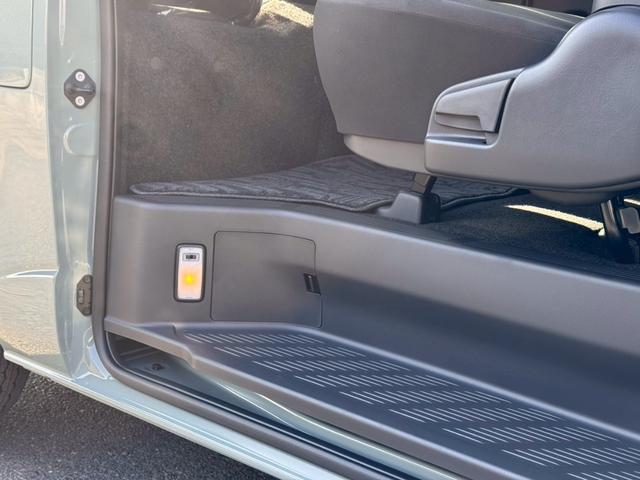 ハイエースバン ロングスーパーGL デジタルインナーミラー両側パワスラLEDヘッドランプ寒冷地仕様パノラマミックビューモニターアースカラーパッケージ(26枚目)