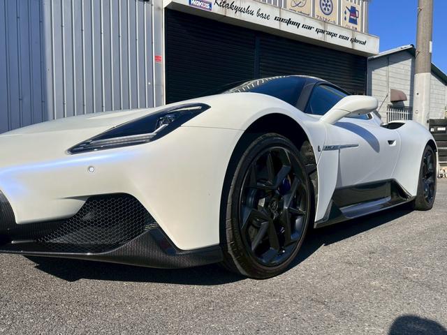 ＭＣ２０ ベースグレード　エクステリアカーボンファイバーＰＫＧマッドフィニッシュエキゾーストカーボンＦＲスプリッターＲＲデュヒューザーカーボンファイバードアシルカーボンインテリアルーフエンジンカバーリアスポイラーリフターＬＳＤ（35枚目）