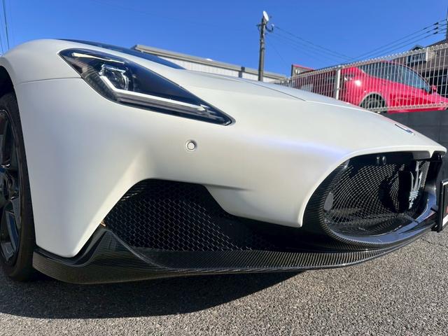 ＭＣ２０ ベースグレード　エクステリアカーボンファイバーＰＫＧマッドフィニッシュエキゾーストカーボンＦＲスプリッターＲＲデュヒューザーカーボンファイバードアシルカーボンインテリアルーフエンジンカバーリアスポイラーリフターＬＳＤ（40枚目）