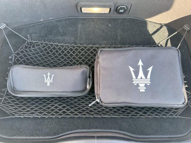 ＭＣ２０ ベースグレード　エクステリアカーボンファイバーＰＫＧマッドフィニッシュエキゾーストカーボンＦＲスプリッターＲＲデュヒューザーカーボンファイバードアシルカーボンインテリアルーフエンジンカバーリアスポイラーリフターＬＳＤ（46枚目）