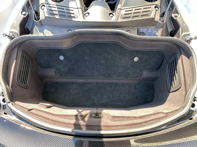 ＭＣ２０ ベースグレード　エクステリアカーボンファイバーＰＫＧマッドフィニッシュエキゾーストカーボンＦＲスプリッターＲＲデュヒューザーカーボンファイバードアシルカーボンインテリアルーフエンジンカバーリアスポイラーリフターＬＳＤ（49枚目）