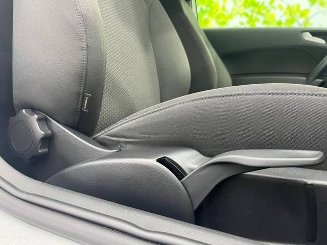 1.0TFSI 駆動FF MTモード付き AW純正 ヘッドランプHID アイドリングストップ 修復歴無 オートライト 禁煙車 ユーザー買取車 エアバッグ運転席 エアバッグ助手席 エアバッグサイド 横滑り防止装置(16枚目)