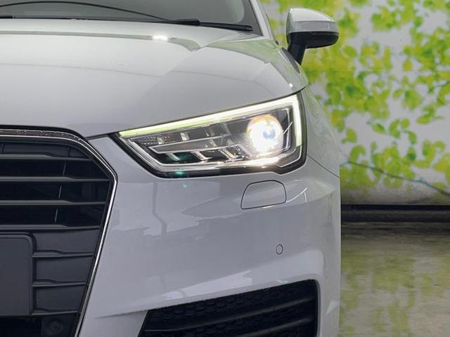 1.0TFSI 駆動FF MTモード付き AW純正 ヘッドランプHID アイドリングストップ 修復歴無 オートライト 禁煙車 ユーザー買取車 エアバッグ運転席 エアバッグ助手席 エアバッグサイド 横滑り防止装置(17枚目)