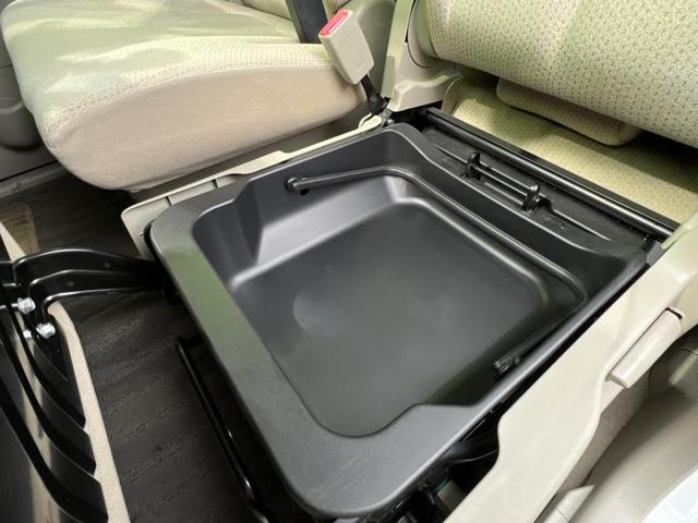 XG 衝突安全装置/シートヒーター 運転席/車線逸脱防止支援システム/EBD付ABS/横滑り防止装置/アイドリングストップ/エアバッグ 運転席/エアバッグ 助手席/パワーウインドウ/エンジンスタートボタン(16枚目)