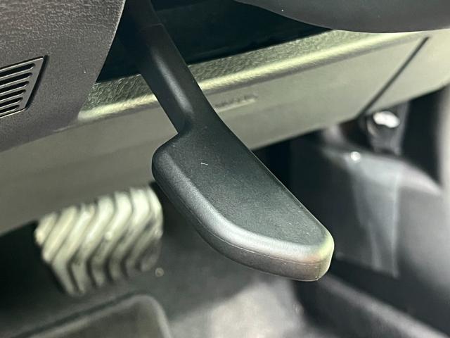 X 純正 9インチ ナビ/車線逸脱防止支援システム/パーキングアシスト バックガイド/ヘッドランプ LED/EBD付ABS/横滑り防止装置/アイドリングストップ/フルセグTV LEDヘッドランプ(26枚目)