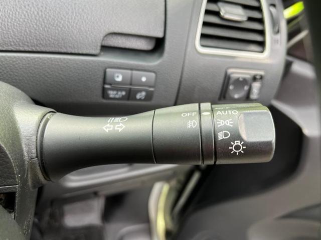 ハイウェイスターVセレクションプラスセーフティ2HV 純正 メモリーナビ/衝突安全装置/両側電動スライドドア/車線逸脱防止支援システム/パーキングアシスト バックガイド/ヘッドランプ HID/Bluetooth接続/EBD付ABS 衝突被害軽減システム(15枚目)