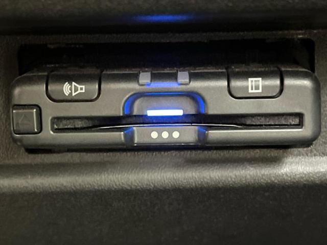ジムニーシエラ ４ＷＤ　ＪＣ　保証書／社外　８インチ　ＳＤナビ／衝突安全装置／シートヒーター／車線逸脱防止支援システム／ヘッドランプ　ＬＥＤ／Ｂｌｕｅｔｏｏｔｈ接続／ＥＴＣ／ＥＢＤ付ＡＢＳ／横滑り防止装置　衝突被害軽減システム（18枚目）