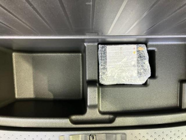 シエンタ Ｇクエロ　新品タイヤ／純正　９インチ　ＳＤナビ／衝突安全装置／両側電動スライドドア／車線逸脱防止支援システム／シート　ハーフレザー／ヘッドランプ　ＬＥＤ／ＵＳＢジャック／Ｂｌｕｅｔｏｏｔｈ接続／ＥＴＣ（24枚目）