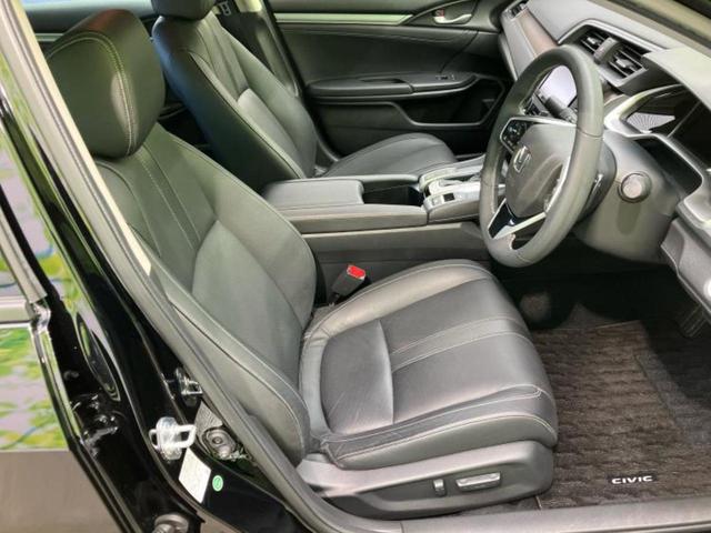 シビック ヒョウジュン 保証書/社外 SDナビ/ホンダセンシング/シートヒーター 前席/シート 合皮/ヘッドランプ LED/ETC/EBD付ABS/横滑り防止装置/アイドリングストップ/バックモニター/フルセグTV(4枚目)