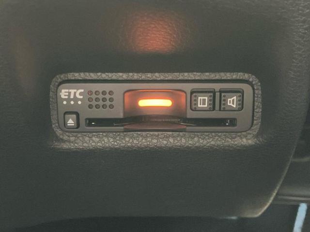 シビック ヒョウジュン 保証書/社外 SDナビ/ホンダセンシング/シートヒーター 前席/シート 合皮/ヘッドランプ LED/ETC/EBD付ABS/横滑り防止装置/アイドリングストップ/バックモニター/フルセグTV(25枚目)