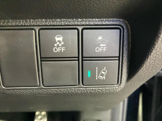 シビック ヒョウジュン 保証書/社外 SDナビ/ホンダセンシング/シートヒーター 前席/シート 合皮/ヘッドランプ LED/ETC/EBD付ABS/横滑り防止装置/アイドリングストップ/バックモニター/フルセグTV(33枚目)