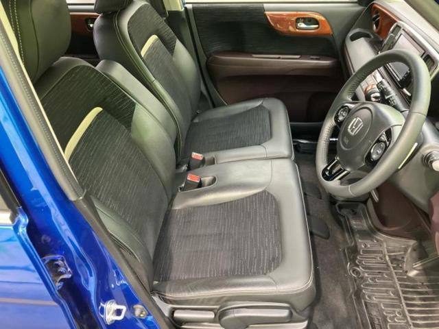 Ｎ－ＯＮＥ ４ＷＤプレミアムツアラー２トーンカラースタイル　保証書／純正　ＳＤナビ／シート　ハーフレザー／ヘッドランプ　ＨＩＤ／ＥＴＣ／ＥＢＤ付ＡＢＳ／横滑り防止装置／バックモニター／フルセグＴＶ／エアバッグ　運転席／エアバッグ　助手席　バックカメラ　４ＷＤ（4枚目）