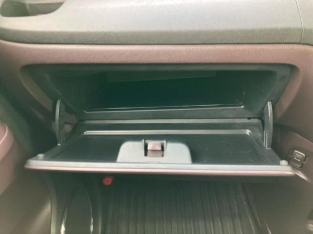 ＷＥＣＡＲＳでは各商談席に大型モニターをご用意しております！見やすい大画面でゆったりと全国の在庫をご覧いただけます！是非ご来店お待ちしております！