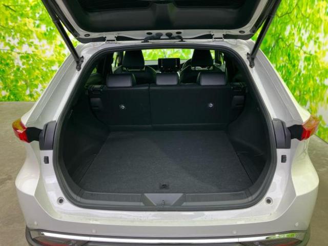 ハリアー Ｇ　ディスプレイオーディオ８インチ／デジタルインナーミラー／衝突安全装置／車線逸脱防止支援システム／シート　ハーフレザー／電動バックドア／ドライブレコーダー　前後／ヘッドランプ　ＬＥＤ　バックカメラ　ＴＶ（8枚目）