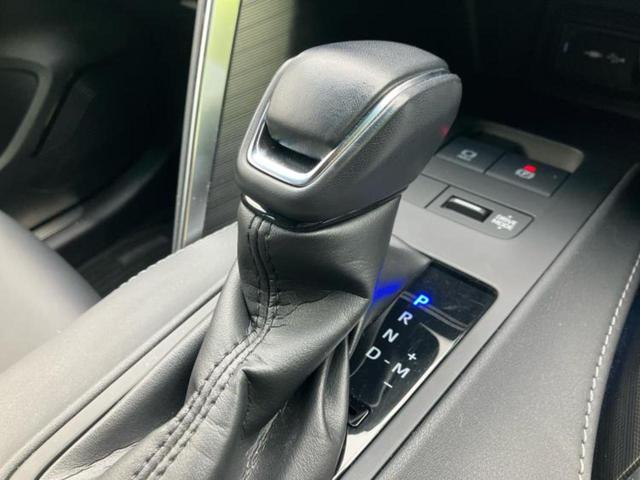 ハリアー Ｇ　ディスプレイオーディオ８インチ／デジタルインナーミラー／衝突安全装置／車線逸脱防止支援システム／シート　ハーフレザー／電動バックドア／ドライブレコーダー　前後／ヘッドランプ　ＬＥＤ　バックカメラ　ＴＶ（17枚目）