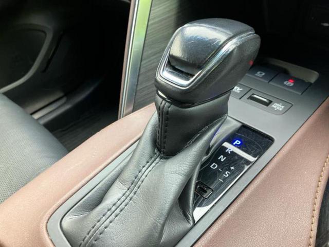 ハリアーハイブリッド Zレザーパッケージ 純正エアロ/JBL/保証書/ディスプレイオーディオ+ナビ/デジタルインナーミラー/衝突安全装置/シートヒーター/パノラミックビューモニター/車線逸脱防止支援システム/シート 合皮 衝突被害軽減システム(18枚目)