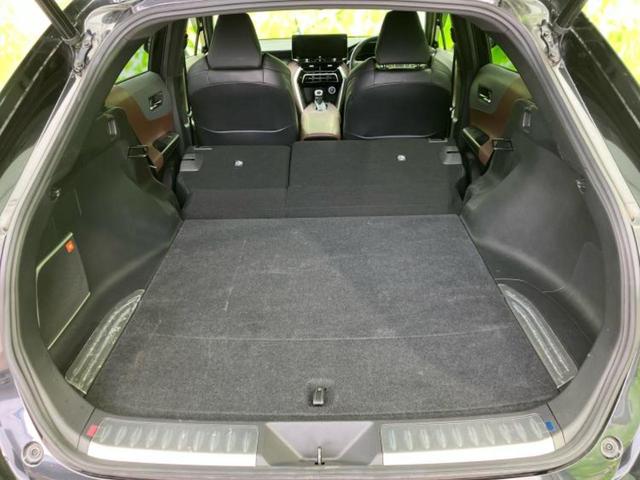 ハリアーハイブリッド Zレザーパッケージ 純正エアロ/JBL/保証書/ディスプレイオーディオ+ナビ/デジタルインナーミラー/衝突安全装置/シートヒーター/パノラミックビューモニター/車線逸脱防止支援システム/シート 合皮 衝突被害軽減システム(19枚目)