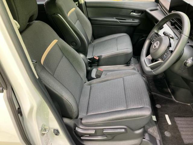 セレナ eパワーハイウェイスターV 新品タイヤ/保証書/純正 10インチ SDナビ/フリップダウンモニター 純正 12.8インチ/インテリジェントルームミラー/衝突安全装置/両側電動スライドドア/アラウンドビューモニター 全周囲カメラ(4枚目)