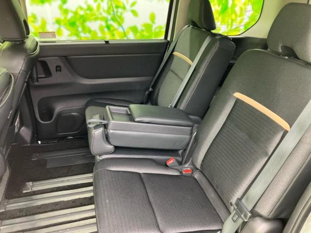 セレナ eパワーハイウェイスターV 新品タイヤ/保証書/純正 10インチ SDナビ/フリップダウンモニター 純正 12.8インチ/インテリジェントルームミラー/衝突安全装置/両側電動スライドドア/アラウンドビューモニター 全周囲カメラ(8枚目)