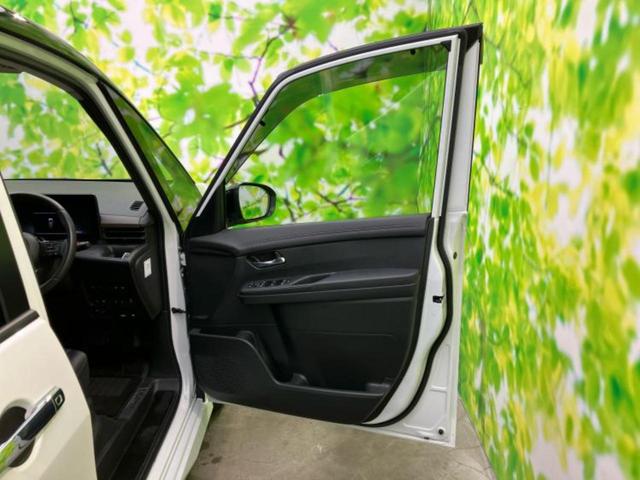 セレナ eパワーハイウェイスターV 新品タイヤ/保証書/純正 10インチ SDナビ/フリップダウンモニター 純正 12.8インチ/インテリジェントルームミラー/衝突安全装置/両側電動スライドドア/アラウンドビューモニター 全周囲カメラ(22枚目)